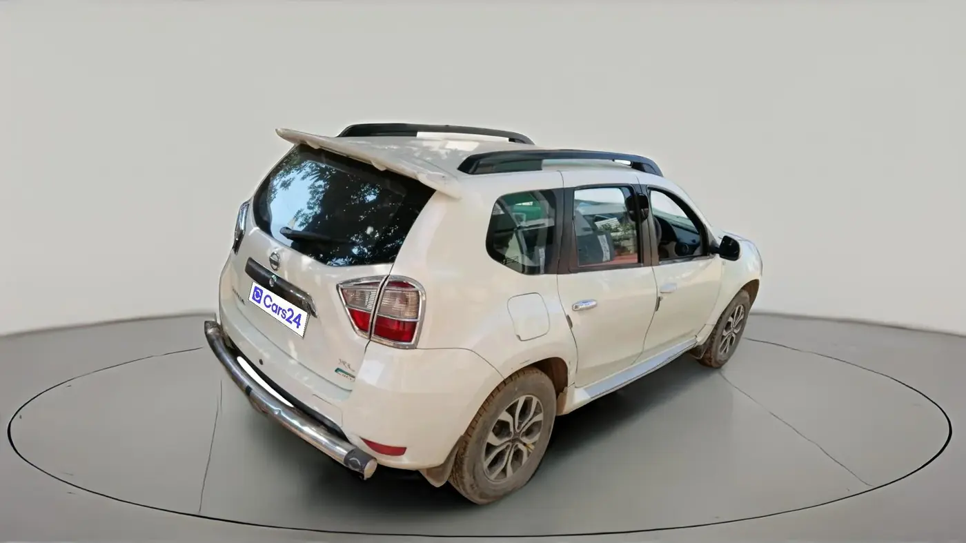 2015 Nissan Terrano XL (D), Diesel, Manual, 1,56,197 km, exterior