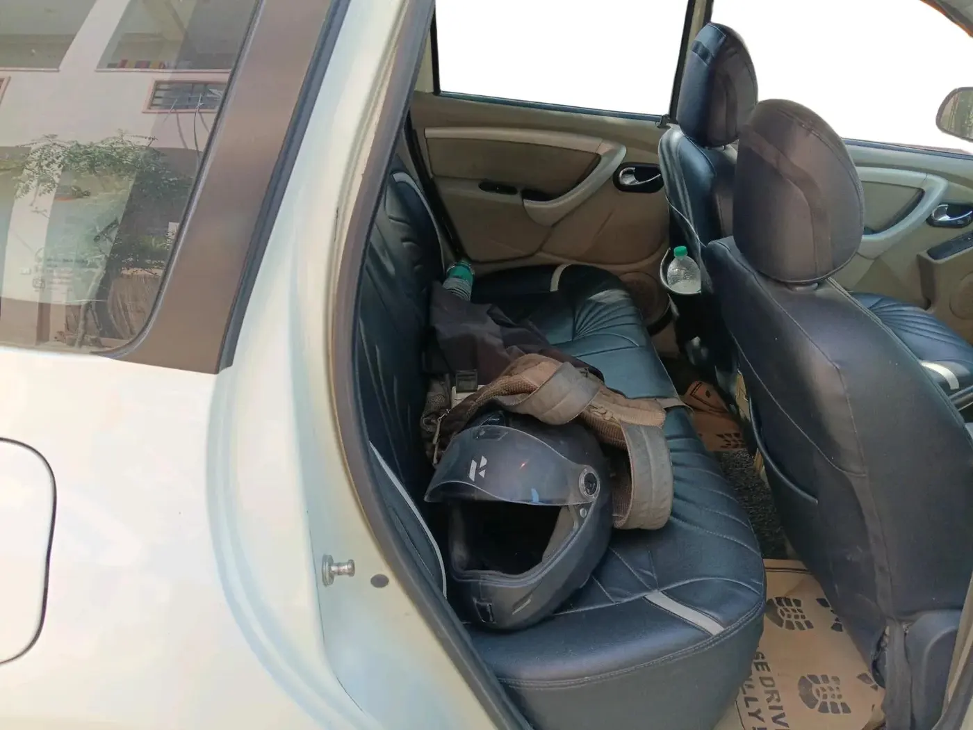 2015 Nissan Terrano XL (D), Diesel, Manual, 1,56,197 km, interior