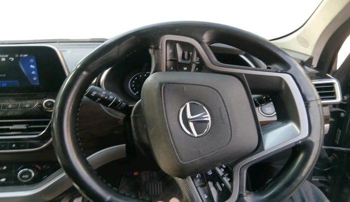 2019 Tata Harrier XZ 2.0L, Diesel, Manual, 1,00,112 km, interior