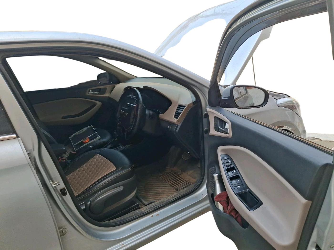 2019 Hyundai Elite i20 ASTA (O) CVT, Petrol, Automatic, 52,348 km, interior