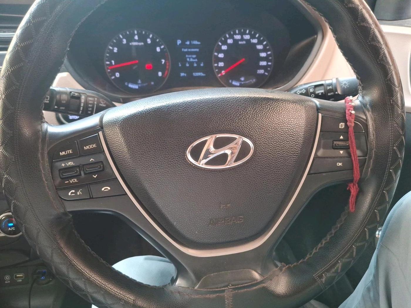 2019 Hyundai Elite i20 ASTA (O) CVT, Petrol, Automatic, 52,348 km, interior