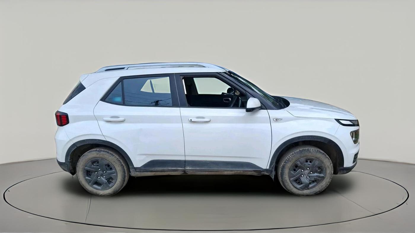 2025 Hyundai VENUE S 1.2, Petrol, Manual, 32,414 km, exterior
