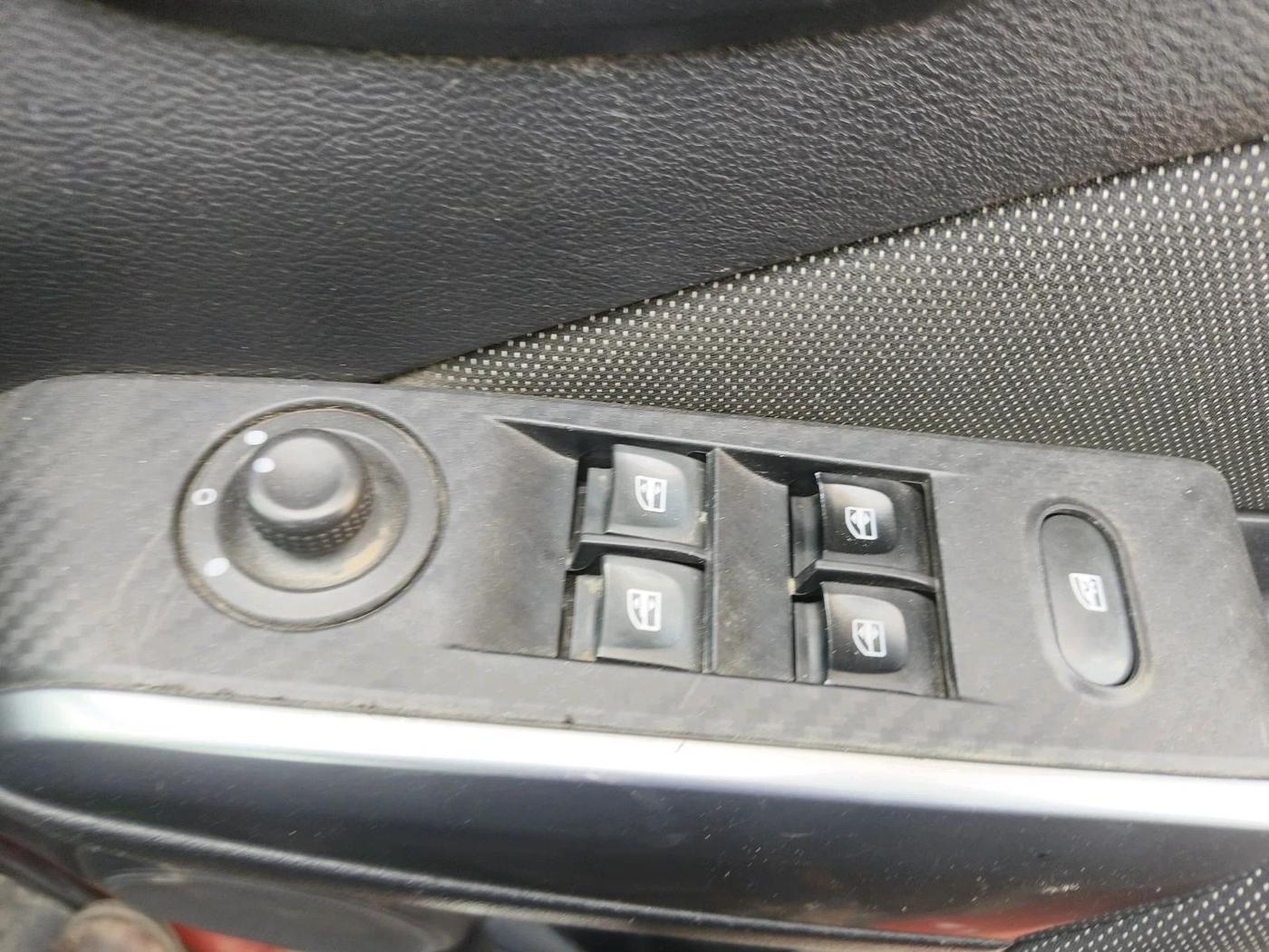 2019 Nissan Kicks XV 1.5, Petrol, Manual, 50,253 km, interior