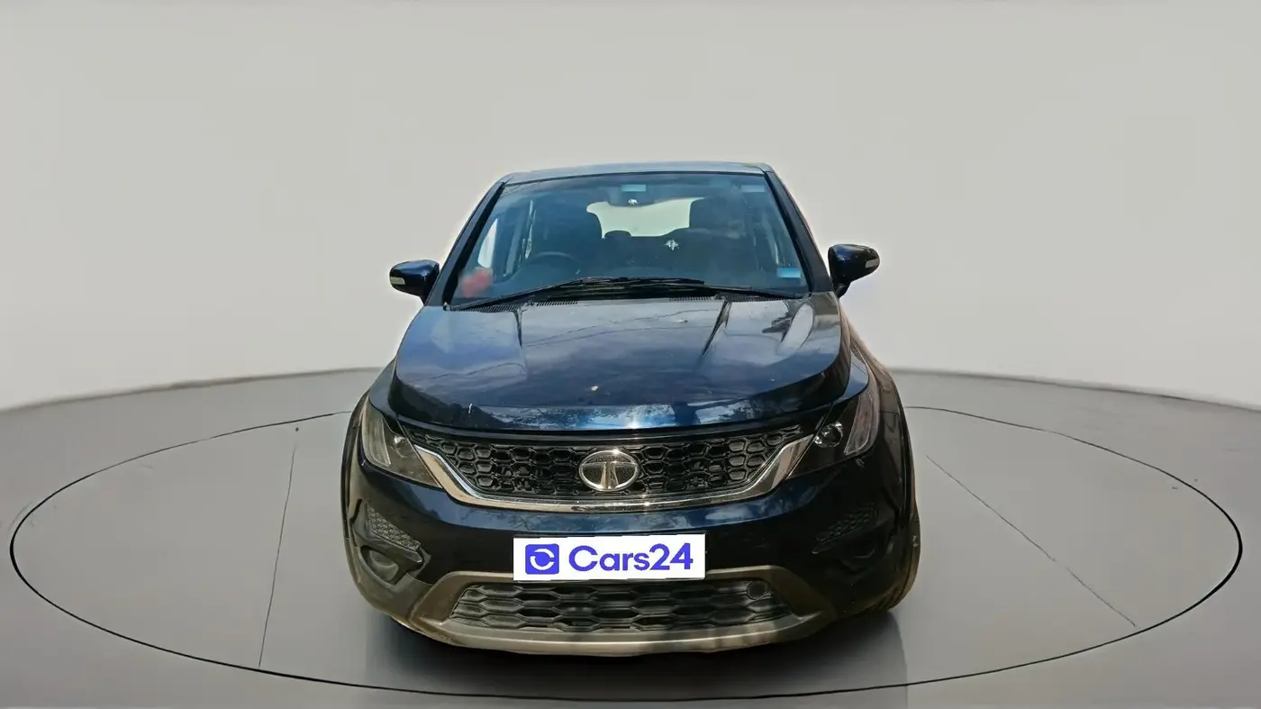 2017 Tata Hexa XM 4X2 7 STR, Diesel, Manual, 63,500 km, exterior