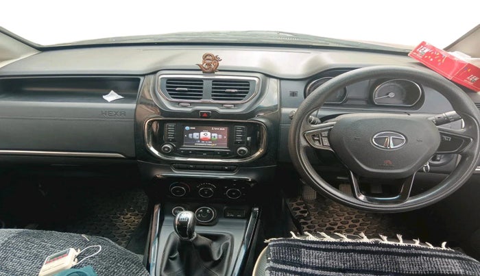2017 Tata Hexa XM 4X2 7 STR, Diesel, Manual, 61,411 km, interior