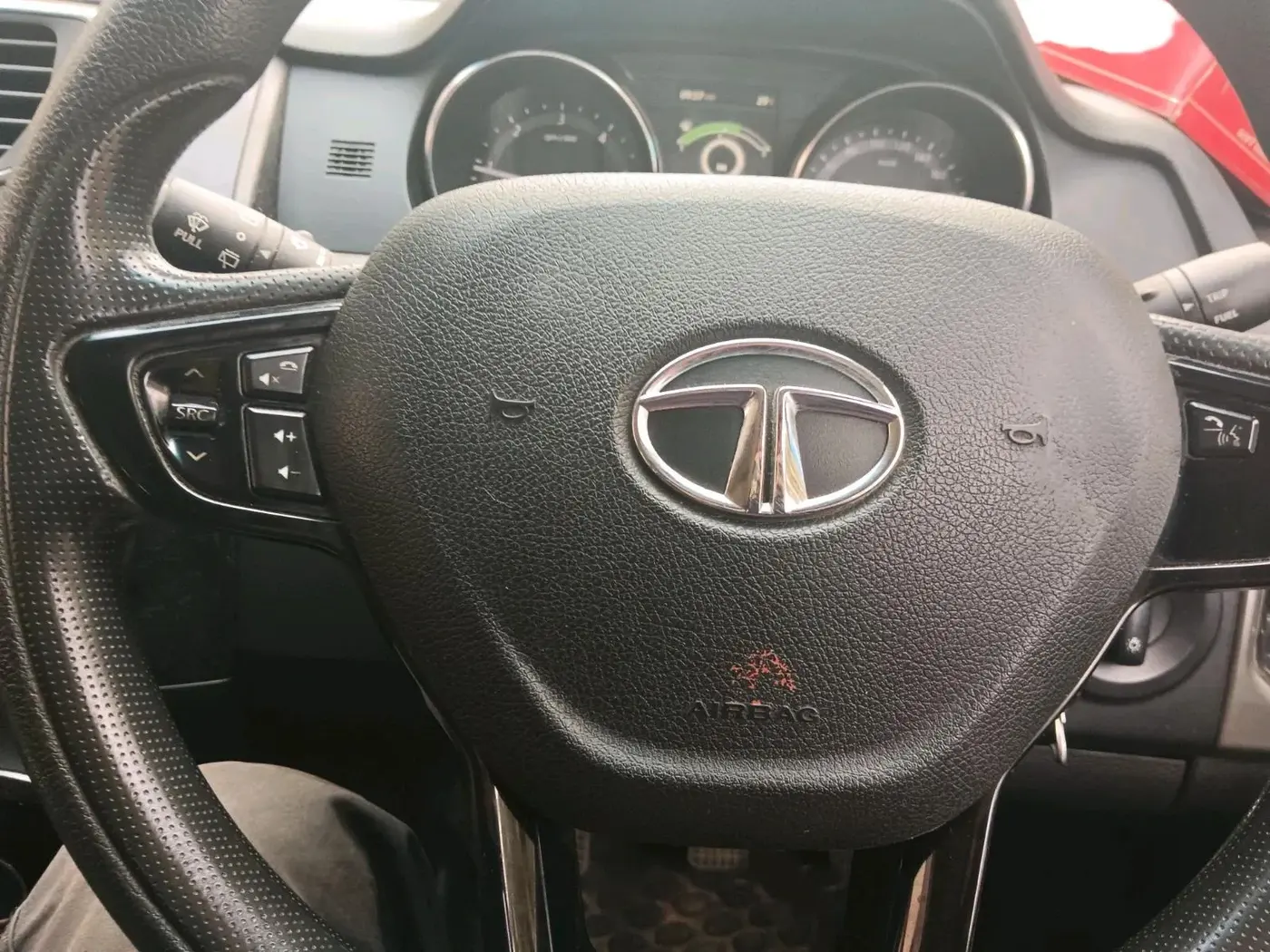 2017 Tata Hexa XM 4X2 7 STR, Diesel, Manual, 63,500 km, interior