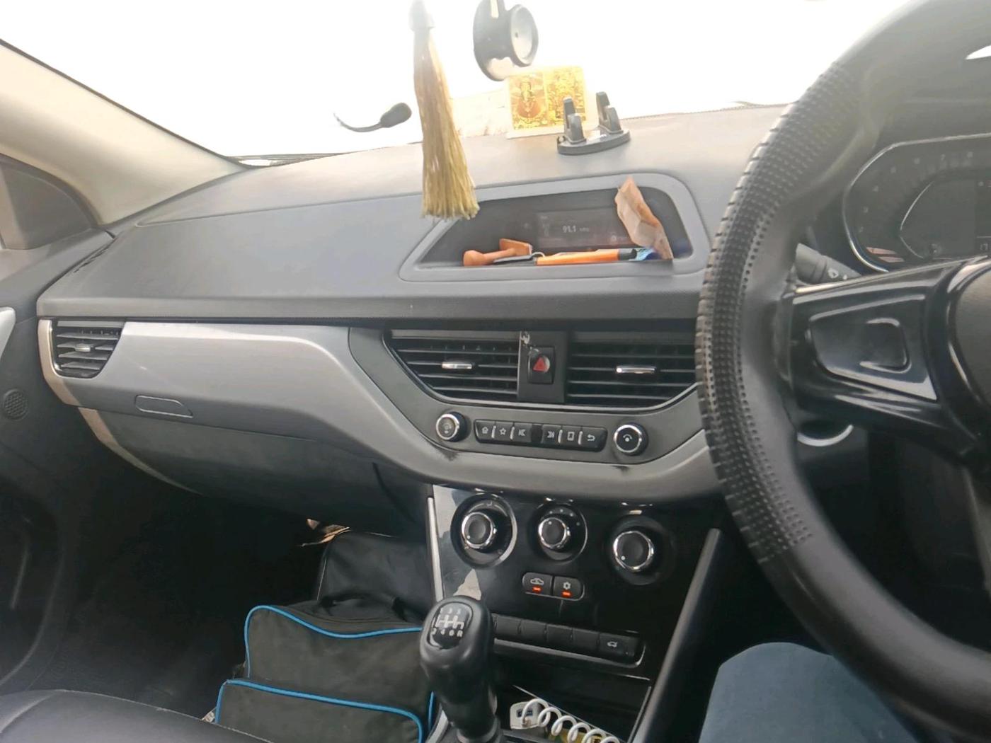 2021 Tata NEXON XM PETROL, Petrol, Manual, 1,81,263 km, interior