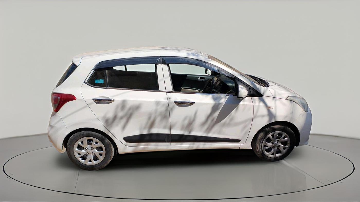 2017 Hyundai Grand i10 SPORTZ U2 1.2 CRDI, Diesel, Manual, 76,400 km, exterior