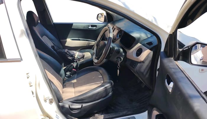 2017 Hyundai Grand i10 SPORTZ U2 1.2 CRDI, Diesel, Manual, 76,400 km, interior