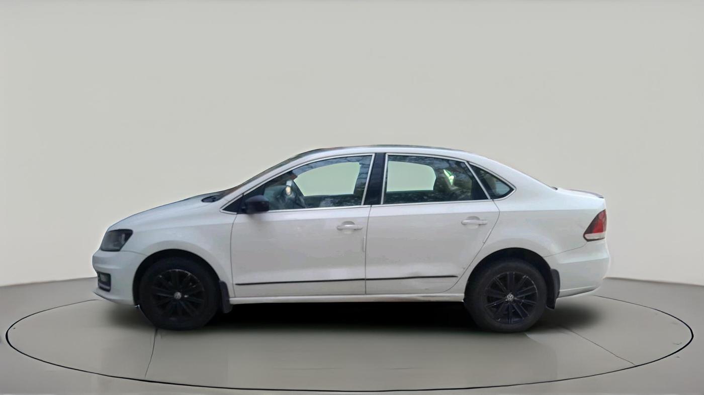 2016 Volkswagen Vento HIGHLINE 1.5 AT, Diesel, Automatic, 83,488 km, exterior