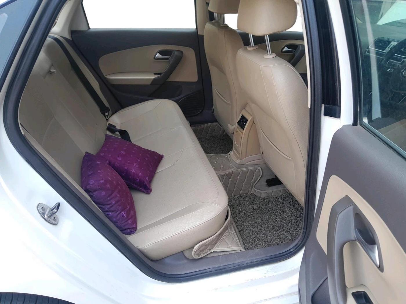 2016 Volkswagen Vento HIGHLINE 1.5 AT, Diesel, Automatic, 83,488 km, interior