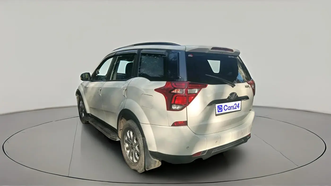 2019 Mahindra XUV500 W9, Diesel, Manual, 43,118 km, exterior