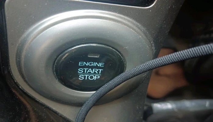 2019 Mahindra XUV500 W9, Diesel, Manual, 43,118 km, interior