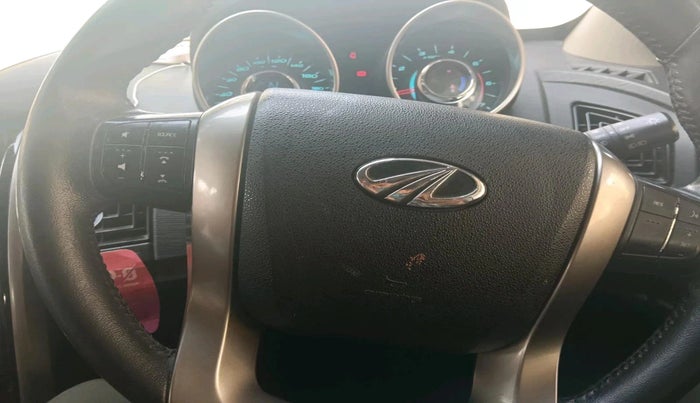 2019 Mahindra XUV500 W9, Diesel, Manual, 43,118 km, interior