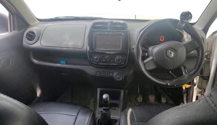 2017 Renault Kwid RXT 1.0, Petrol, Manual, 1,00,036 km, interior