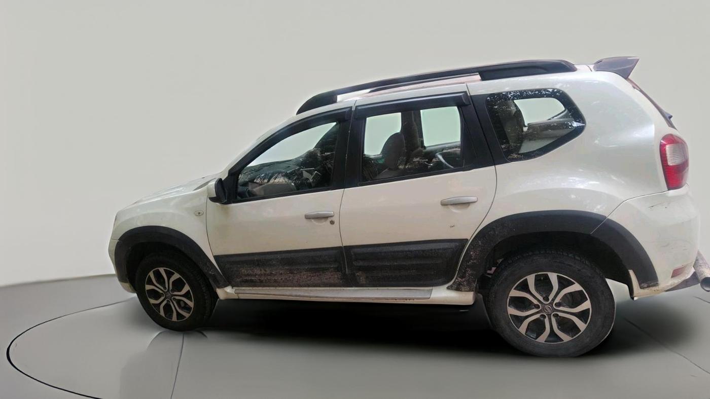 2015 Nissan Terrano XL (D), Diesel, Manual, 2,25,591 km, exterior