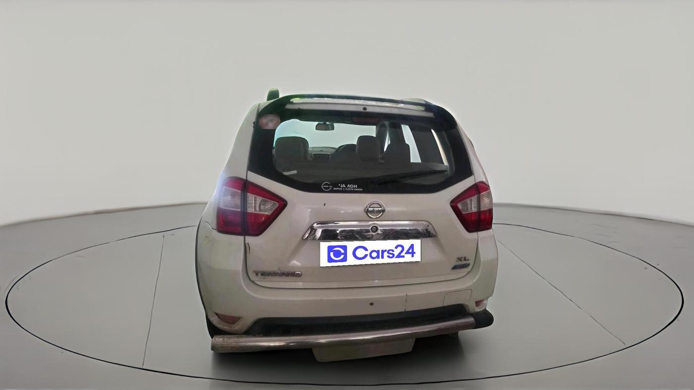 2015 Nissan Terrano XL (D), Diesel, Manual, 2,25,591 km, exterior