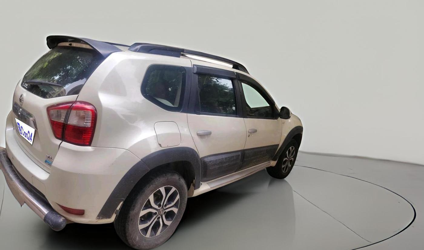 2015 Nissan Terrano XL (D), Diesel, Manual, 2,25,591 km, exterior