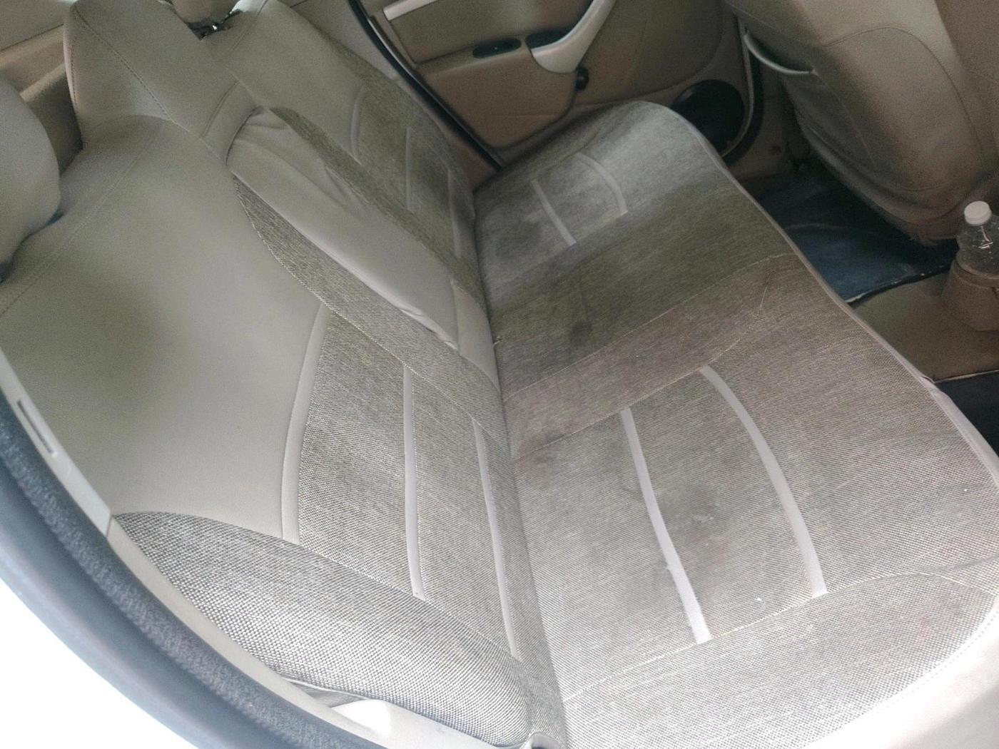 2015 Nissan Terrano XL (D), Diesel, Manual, 2,25,591 km, interior
