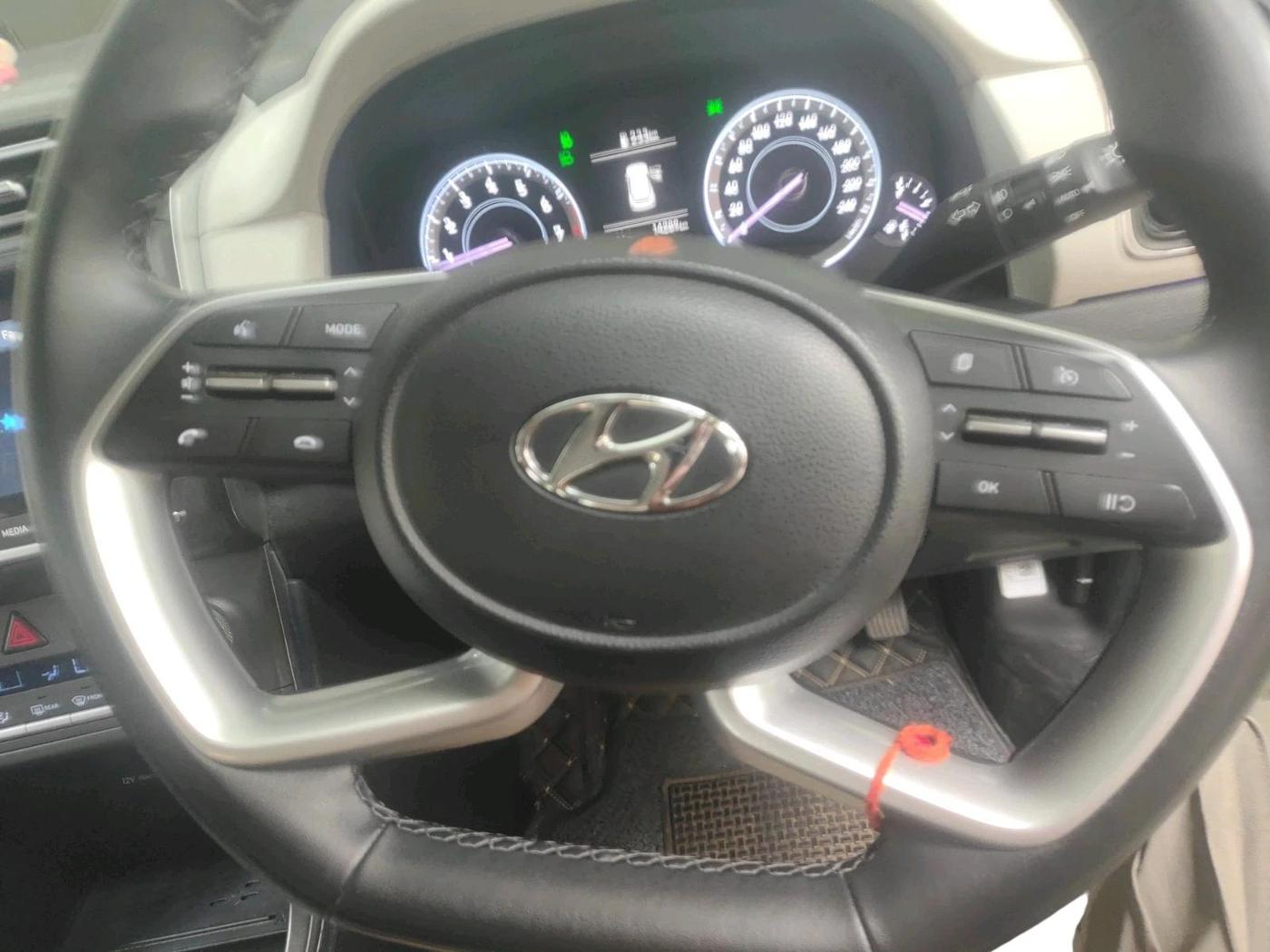 2023 Hyundai Creta SX 1.5 PETROL, Petrol, Manual, 14,289 km, interior
