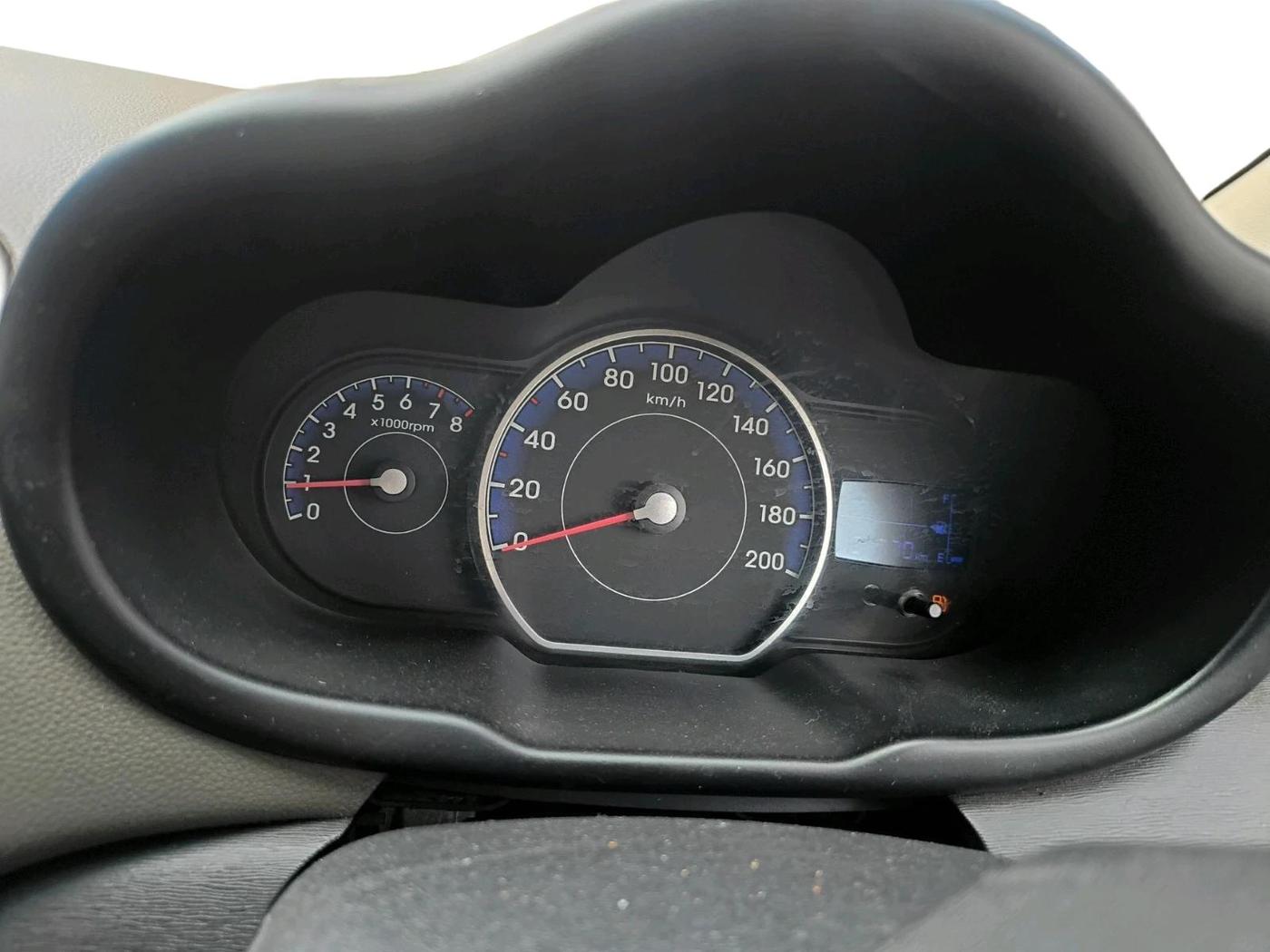 2011 Hyundai i10 MAGNA 1.1, CNG, Manual, 1,01,770 km, interior