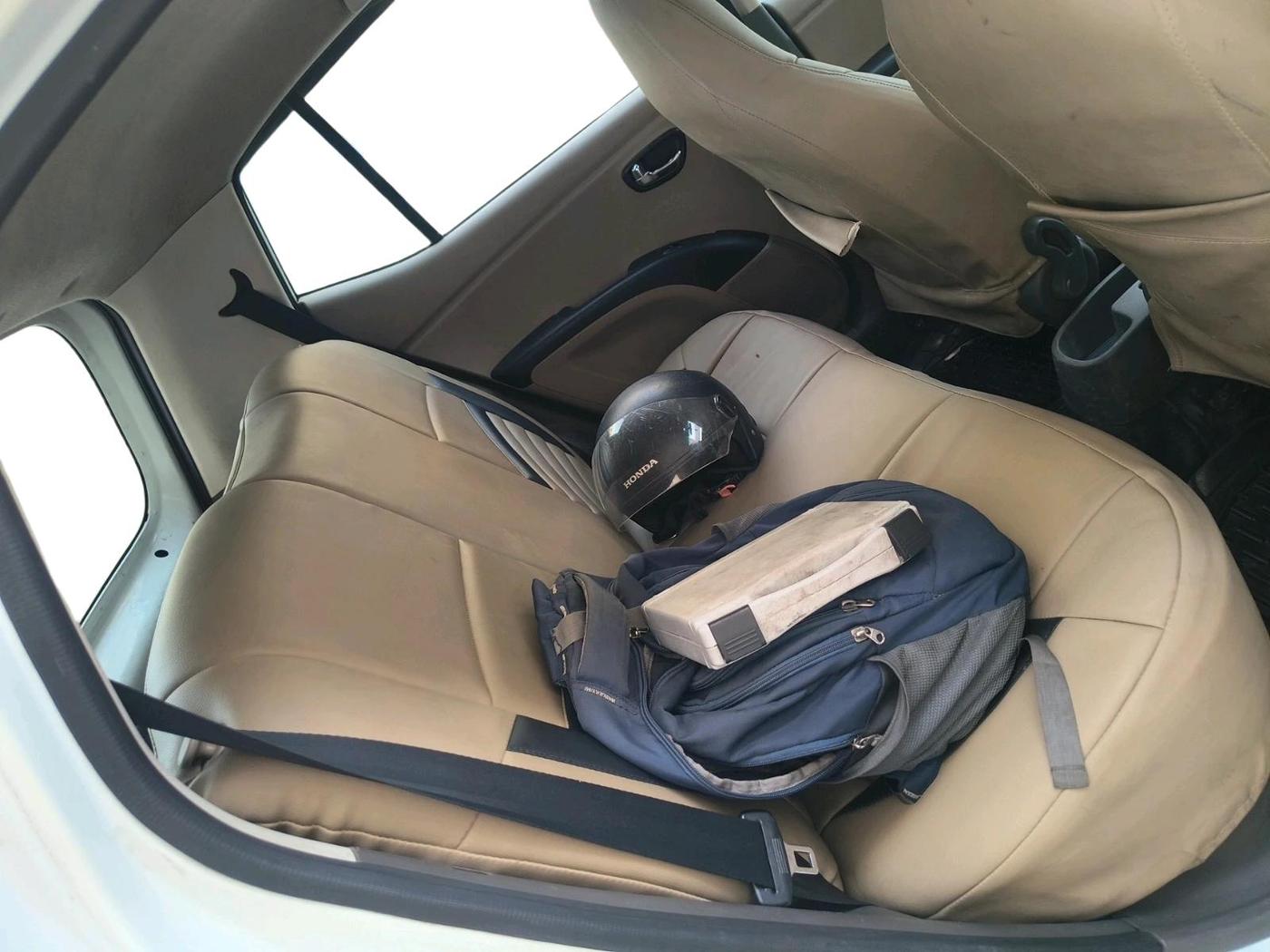 2011 Hyundai i10 MAGNA 1.1, CNG, Manual, 1,01,770 km, interior