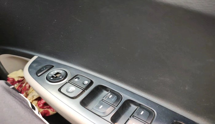 2014 Hyundai Grand i10 SPORTZ 1.1 CRDI, Diesel, Manual, 76,522 km, interior