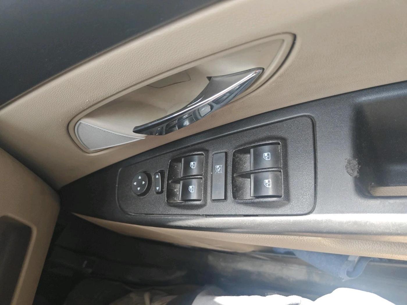 2012 Fiat Linea EMOTION 1.3, Diesel, Manual, 1,56,001 km, interior
