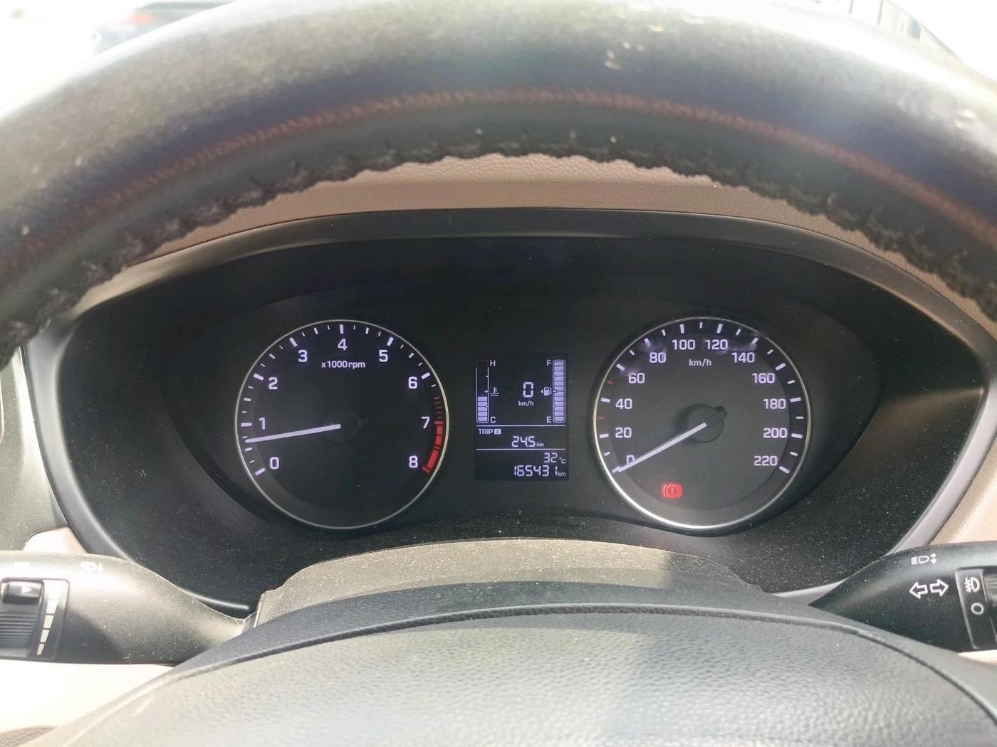 2017 Hyundai Elite i20 ASTA 1.2, Petrol, Manual, 1,65,431 km, interior