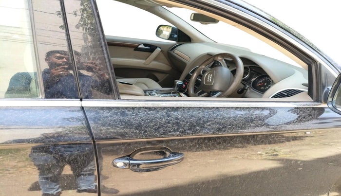 2014 Audi Q7 3.0 TDI QUATTRO, Diesel, Automatic, 1,99,918 km, interior