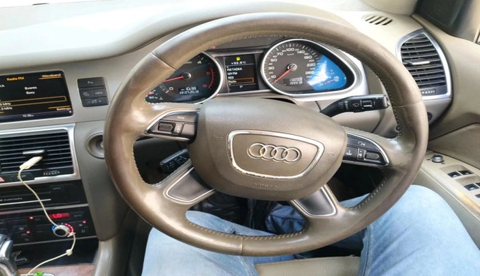 2014 Audi Q7 3.0 TDI QUATTRO, Diesel, Automatic, 1,99,918 km, interior
