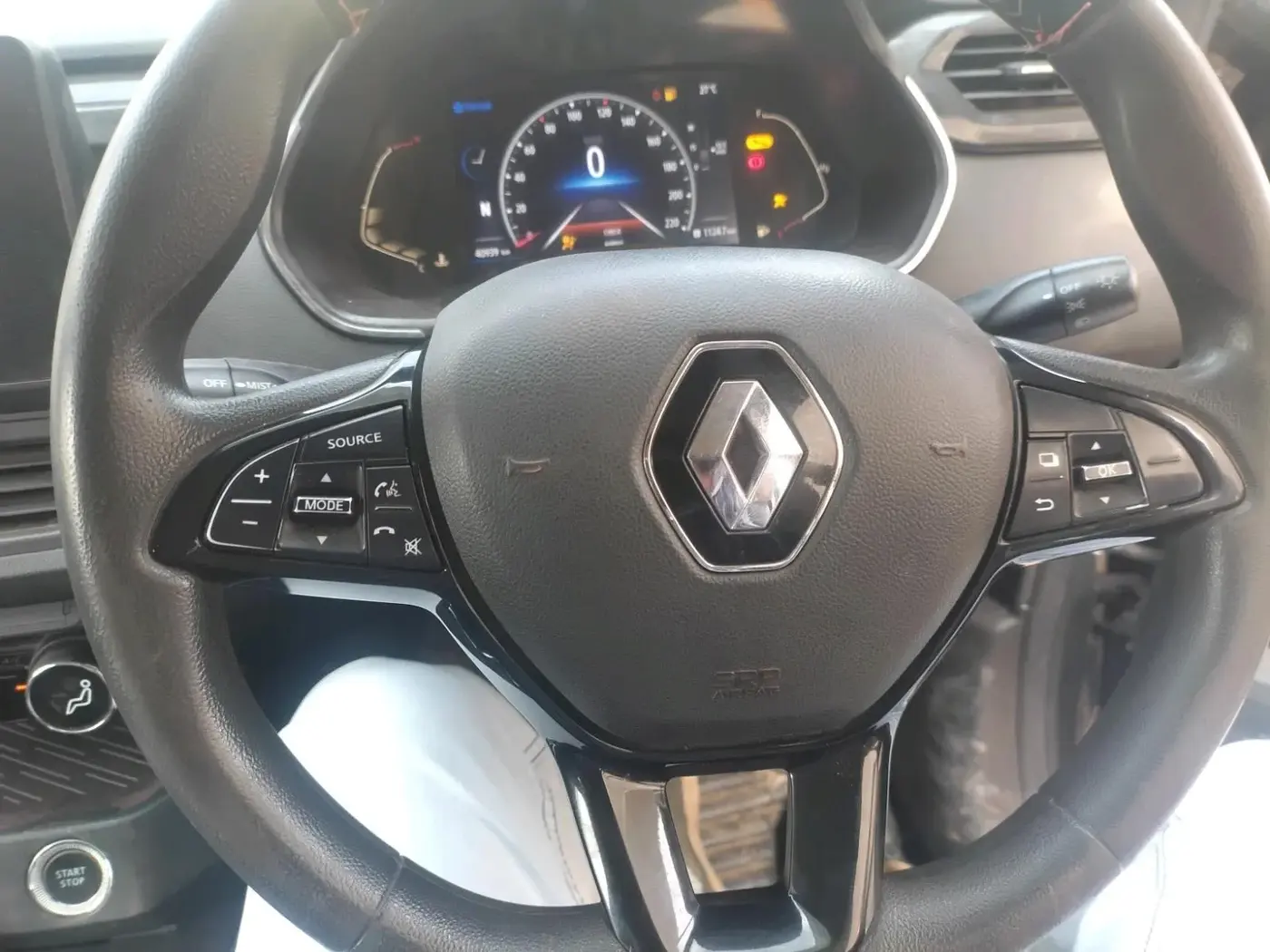 2023 Renault Kiger RXZ AMT, Petrol, Automatic, 40,939 km, interior