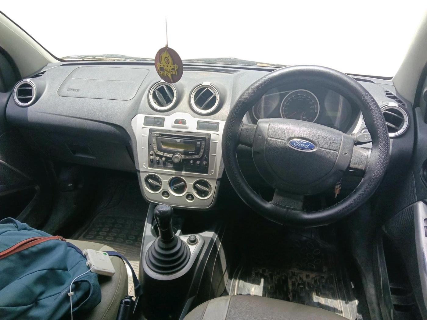 2012 Ford Figo TITANIUM 1.4 DIESEL, Diesel, Manual, 1,75,627 km, interior