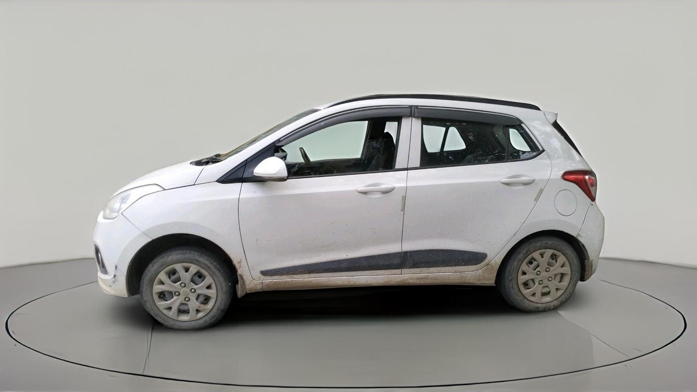 2016 Hyundai Grand i10 SPORTZ 1.2 KAPPA VTVT, CNG, Manual, 1,37,118 km, exterior