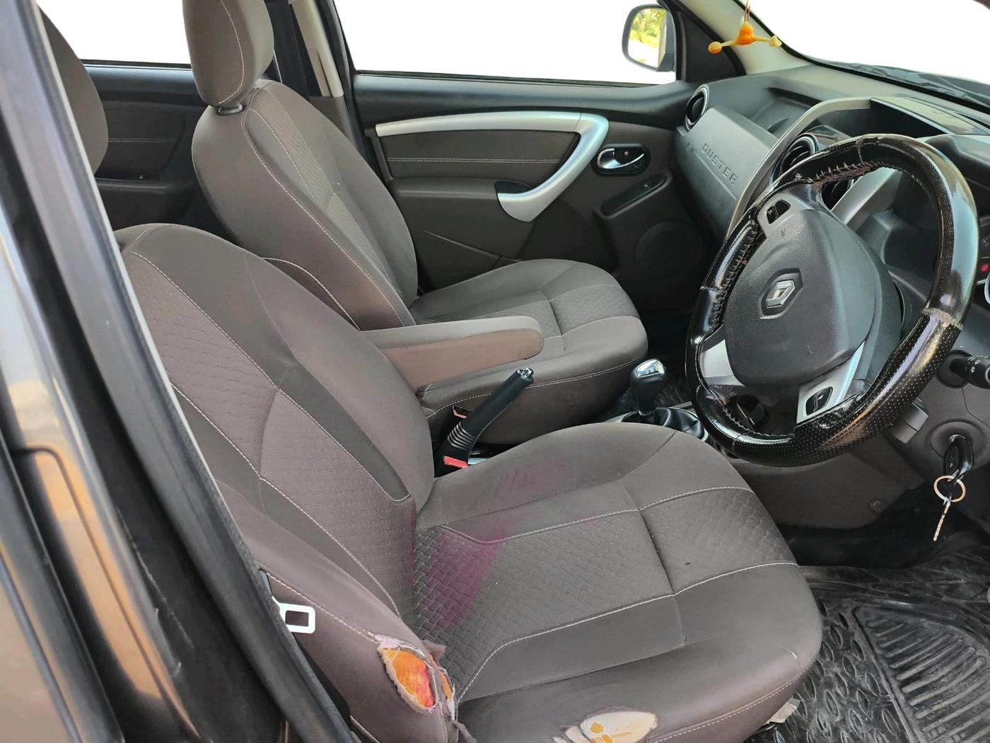 2016 Renault Duster 110 PS RXZ 4X2 AMT DIESEL, Diesel, Automatic, 1,36,664 km, interior