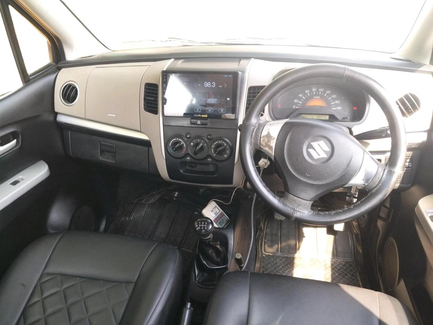 2013 Maruti Wagon R 1.0 LXI CNG, CNG, Manual, 1,26,545 km, interior