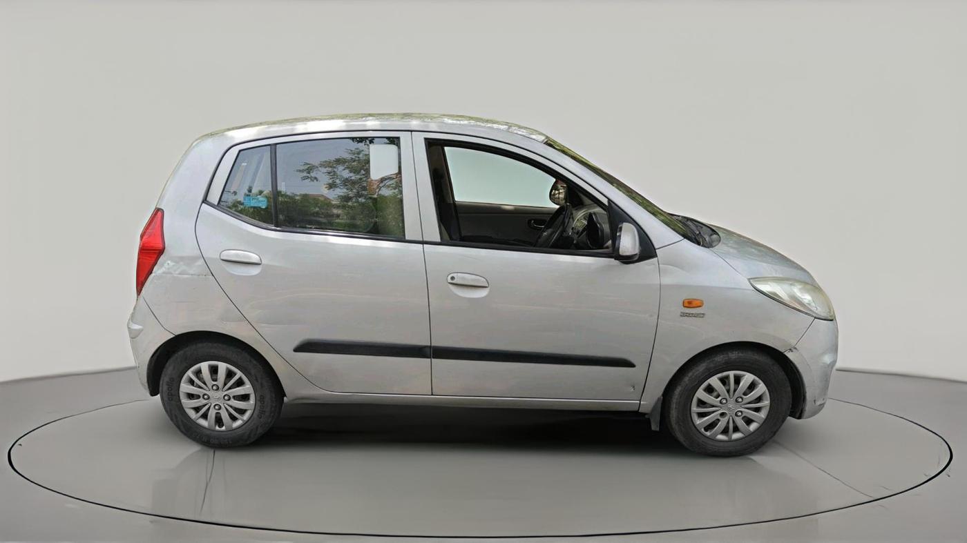 2016 Hyundai i10 SPORTZ 1.1, Petrol, Manual, 85,150 km, exterior