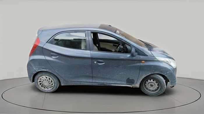 2018 Hyundai Eon ERA +, CNG, Manual, 82,063 km, exterior
