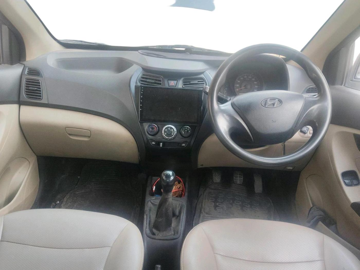2018 Hyundai Eon ERA +, CNG, Manual, 82,063 km, interior