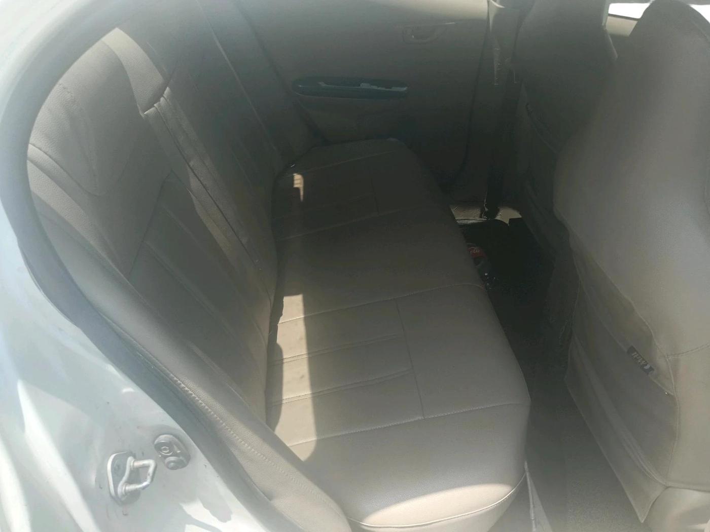 2014 Honda Amaze 1.5L I-DTEC EX, Diesel, Manual, 1,19,738 km, interior