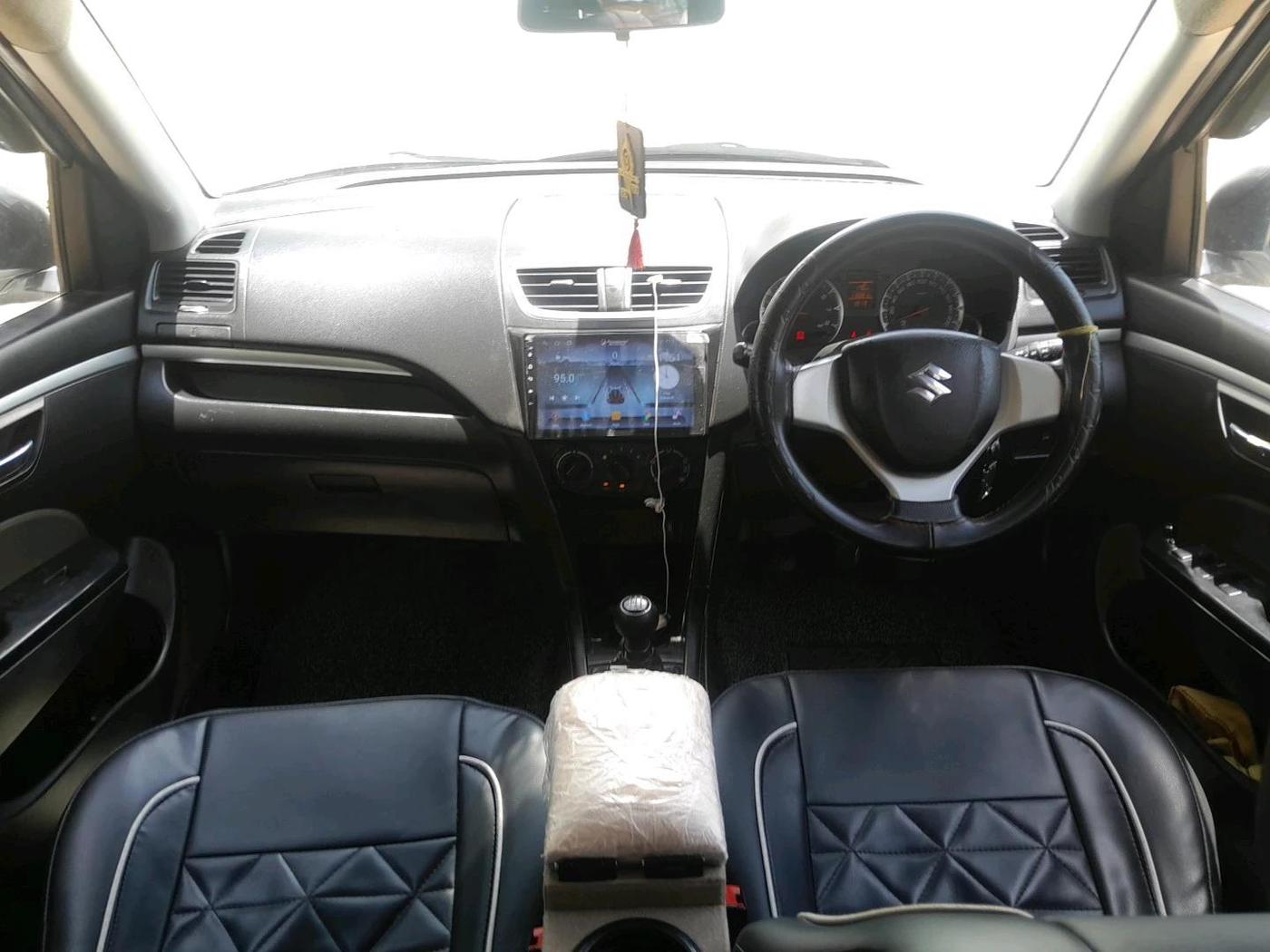 2016 Maruti Swift VXI, Petrol, Manual, 1,15,681 km, interior