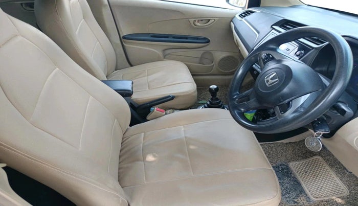 2016 Honda Amaze 1.5L I-DTEC S, Diesel, Manual, 1,23,566 km, interior