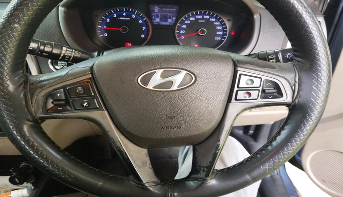 2013 Hyundai i20 ASTA 1.2, Petrol, Manual, 1,03,338 km, interior