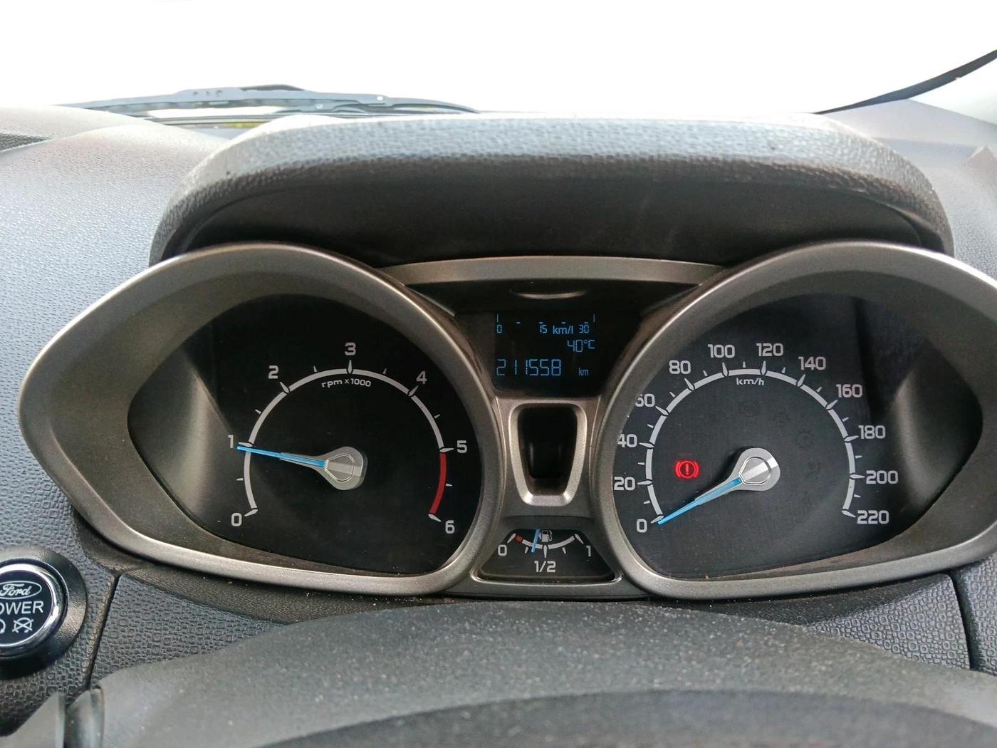 2013 Ford Ecosport TITANIUM 1.5L DIESEL, Diesel, Manual, 2,11,558 km, interior