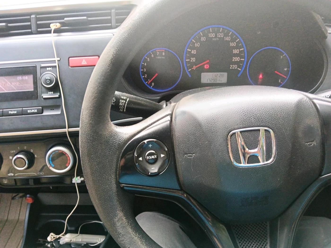 2014 Honda City 1.5L I-VTEC S MT, Petrol, Manual, 1,72,901 km, interior