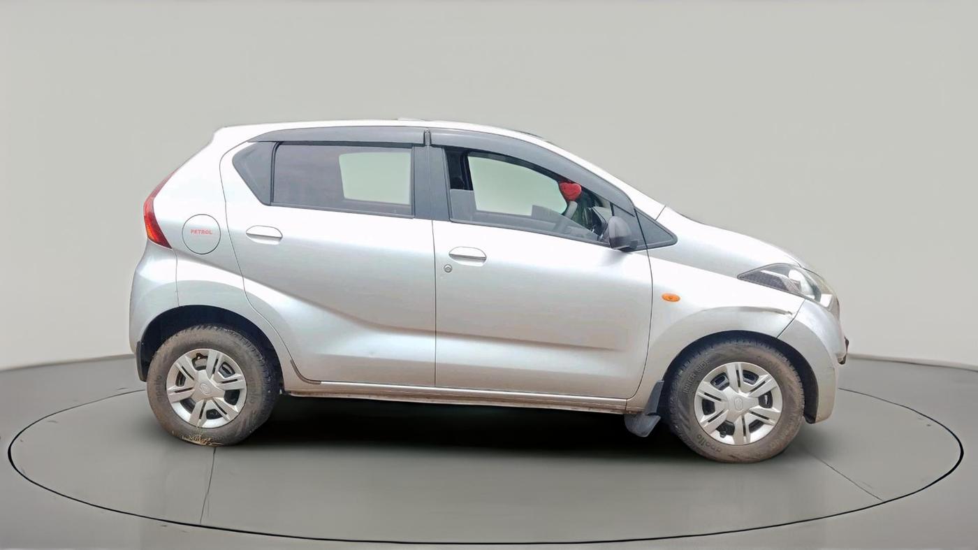 2017 Datsun Redi Go S, Petrol, Manual, 73,933 km, exterior