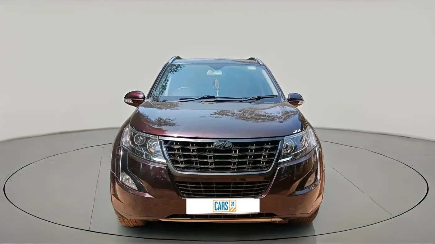 2018 Mahindra XUV500 W11, Diesel, Manual, 1,17,900 km, exterior