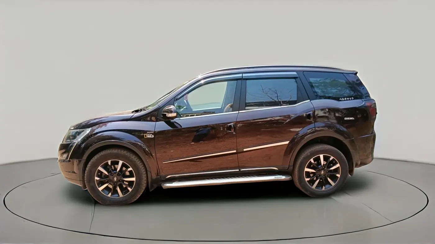 2018 Mahindra XUV500 W11, Diesel, Manual, 1,17,900 km, exterior