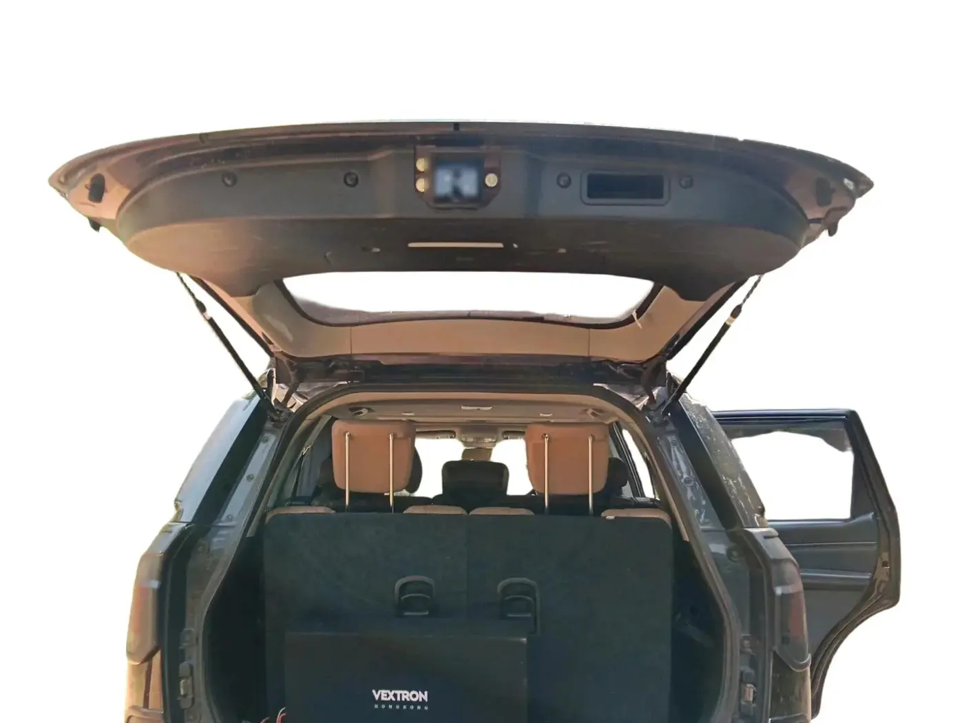 2018 Mahindra XUV500 W11, Diesel, Manual, 1,17,900 km, exterior