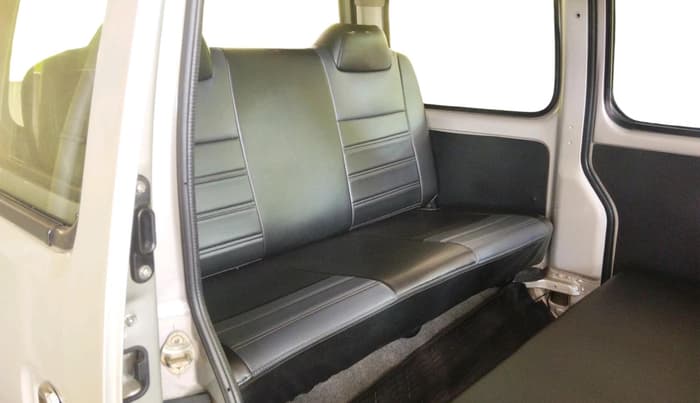 2023 Maruti Eeco 5 STR AC, Petrol, Manual, 30,356 km, interior